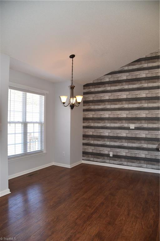 166 Central Oaks Road Clemmons, NC 27012 - Photo 3 of 18 Gallery Image 3