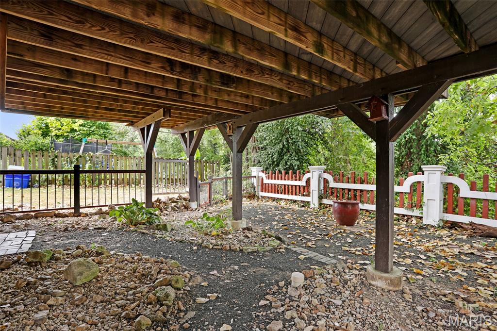 1427 Ladd Avenue Edwardsville, IL 62025 - Photo 27 of 34 Gallery Image 27