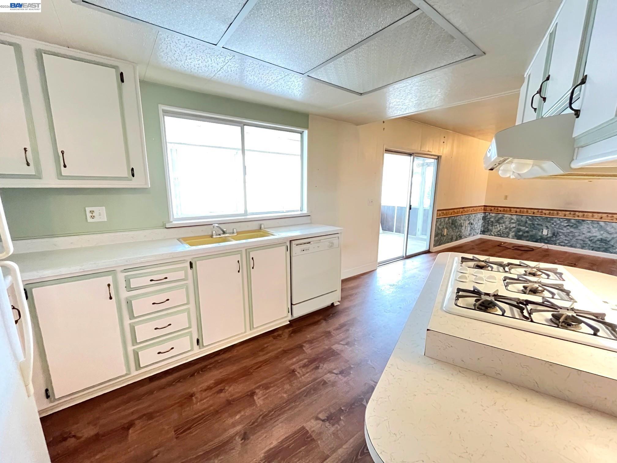 4141 Deep Creek Road, Unit 84 Fremont, CA 94555 - Photo 2 of 22