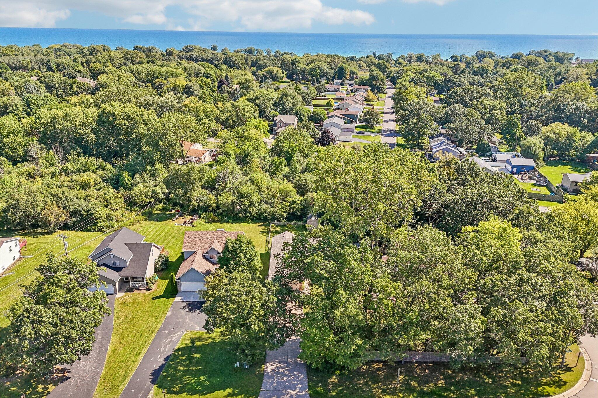 10059 Sheridan Road Pleasant Prairie, WI 53158 - Photo 6 of 33 51-web-or-mls-Sheridan Rd-S0809-051