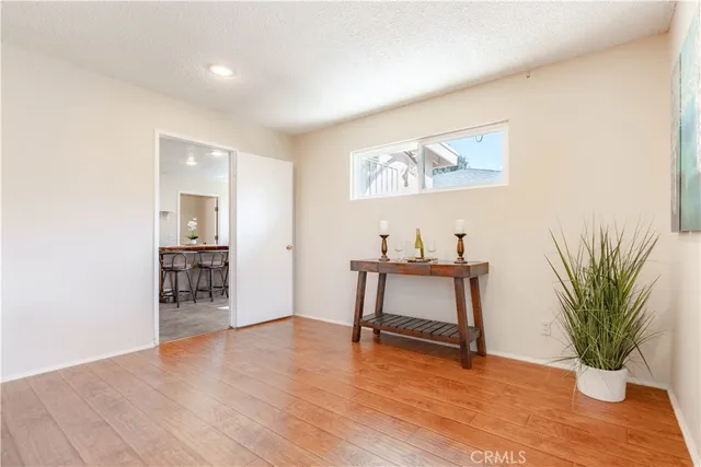 $989,000 | 3318 West Borchard Circle, Santa Ana, CA 92704