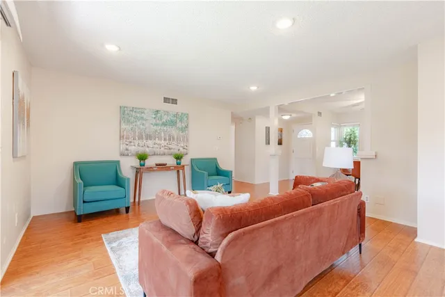 $989,000 | 3318 West Borchard Circle, Santa Ana, CA 92704