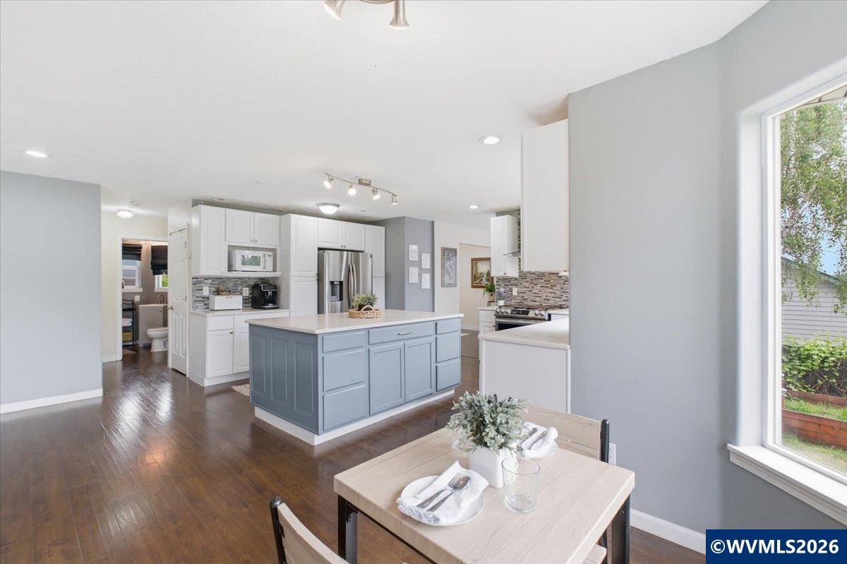 1789 Southwest Boxwood Lane Dallas, OR 97338 - Photo 17 of 50 Gallery Image 17