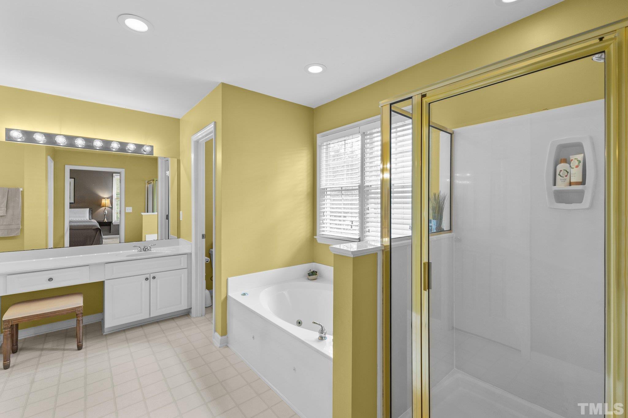 4009 Sunridge Road Raleigh, NC 27613 - Photo 25 of 35