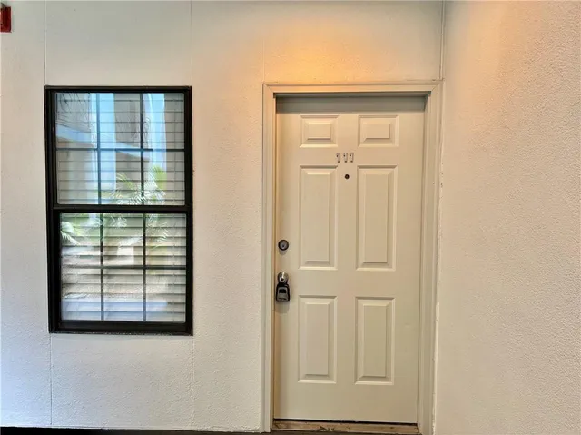 $1,850 | 760 Magazine Street, Unit 111, New Orleans, LA 70130