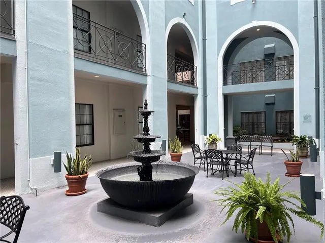 $1,850 | 760 Magazine Street, Unit 111, New Orleans, LA 70130