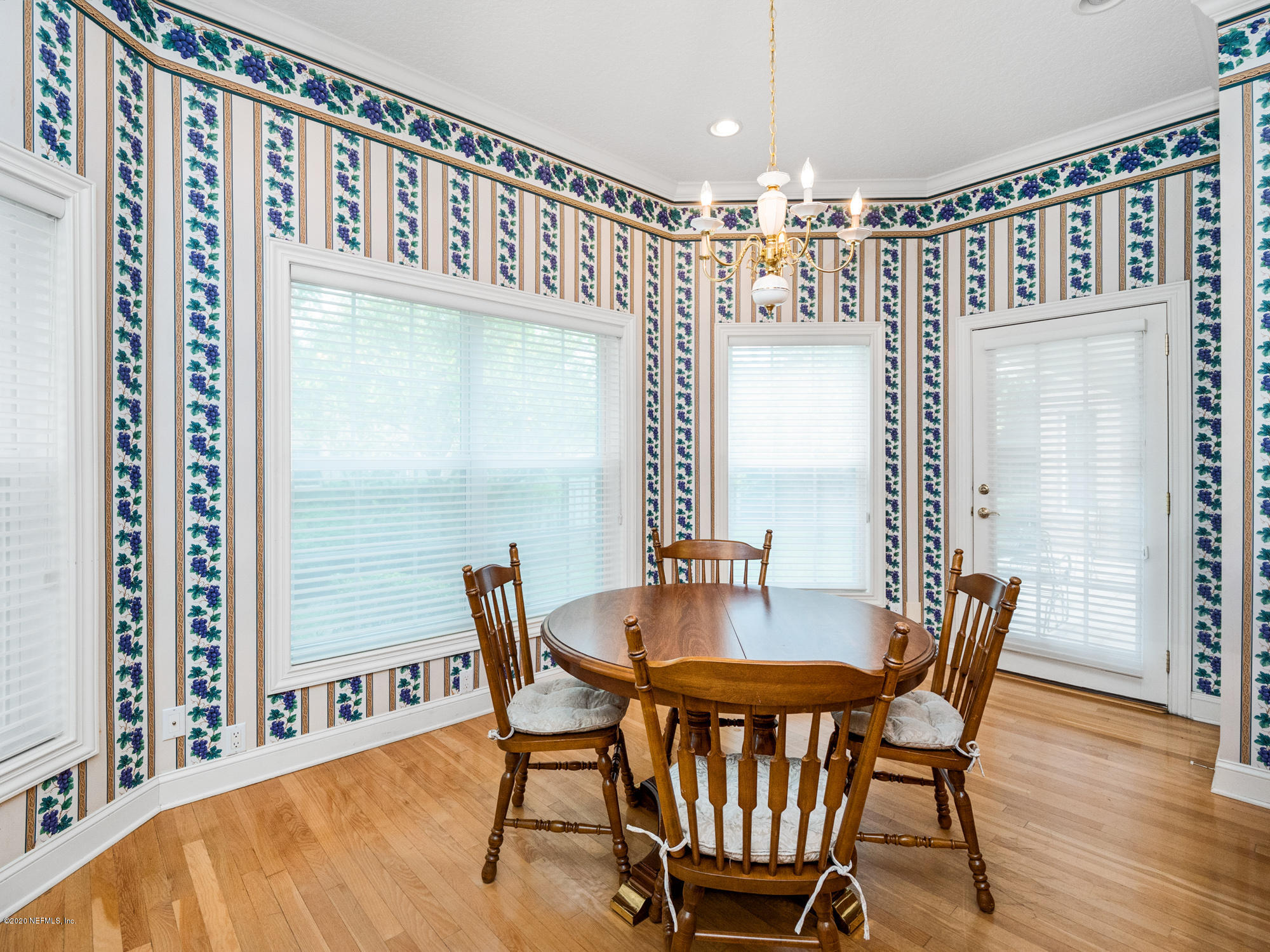 8224 Woodgrove Road Jacksonville, FL 32256 - Photo 15 of 43 Spacious Eating Area-15