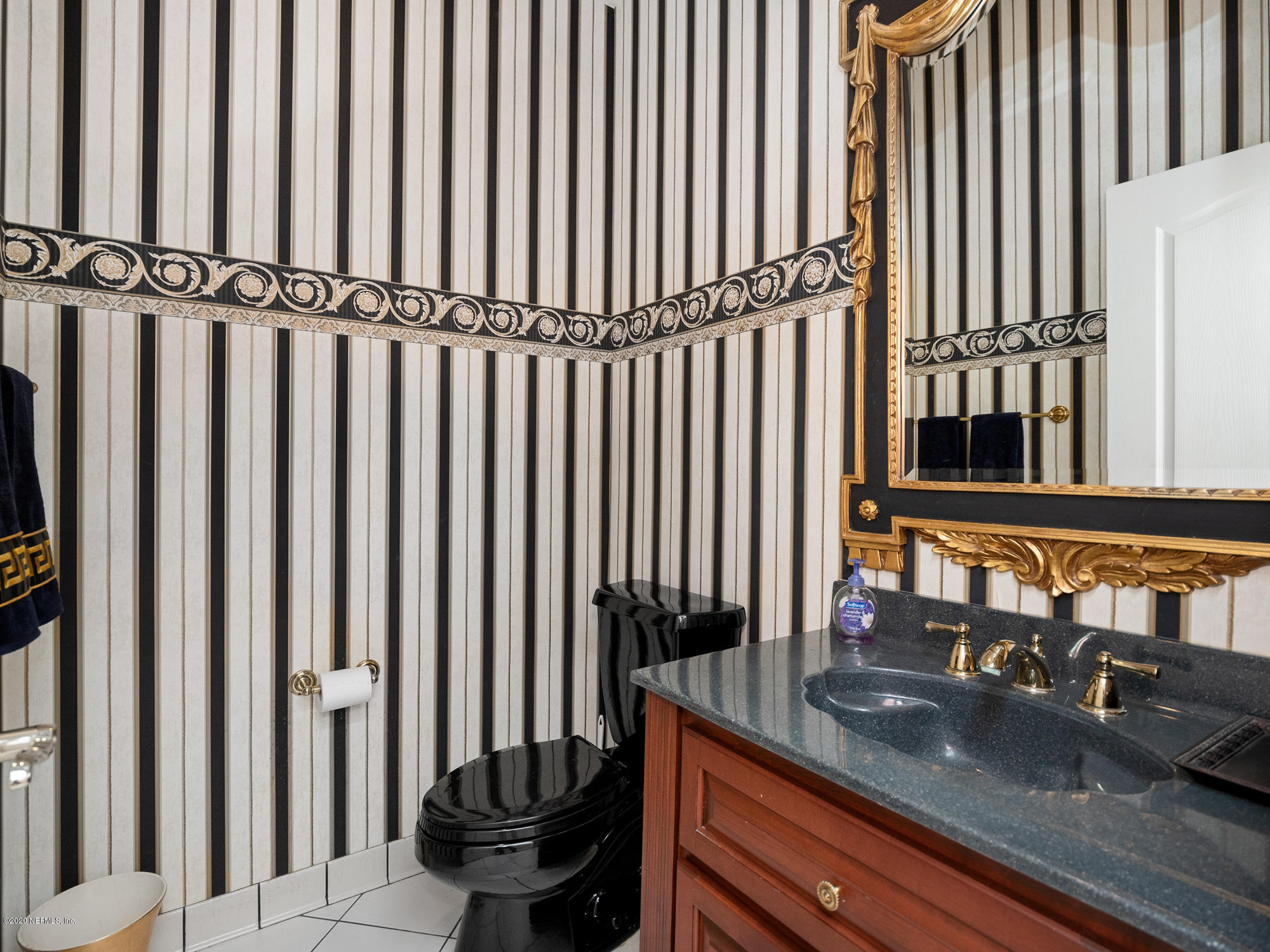 8224 Woodgrove Road Jacksonville, FL 32256 - Photo 23 of 43 Half Bathroom-16
