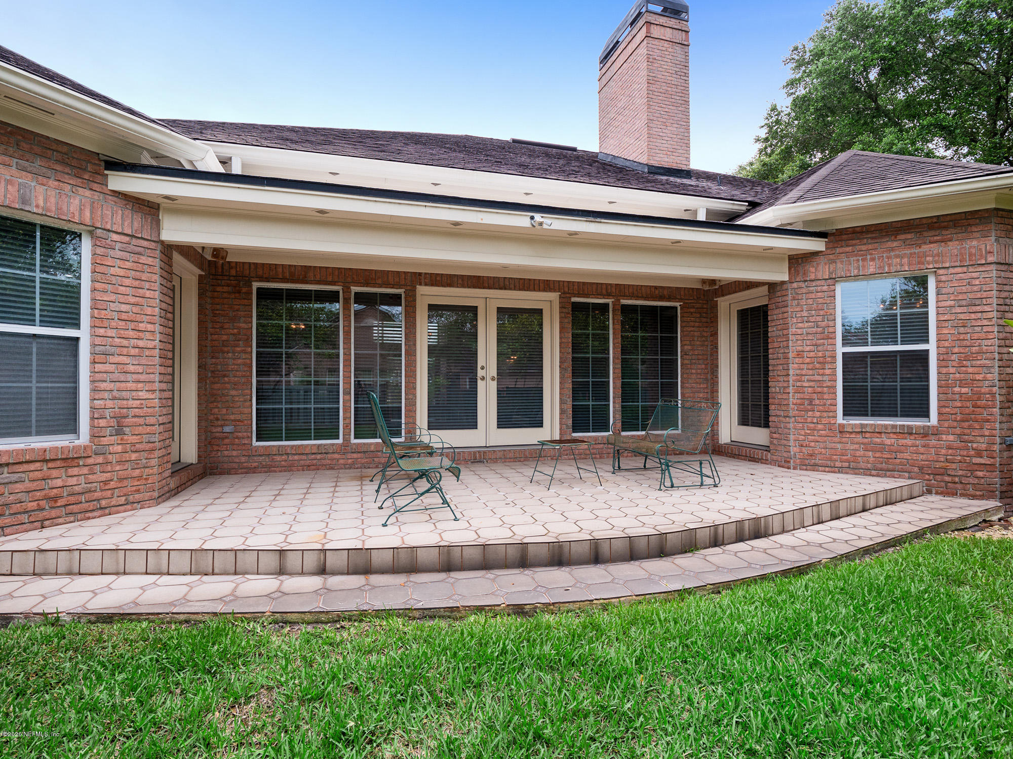 8224 Woodgrove Road Jacksonville, FL 32256 - Photo 25 of 43 Back Patio-25
