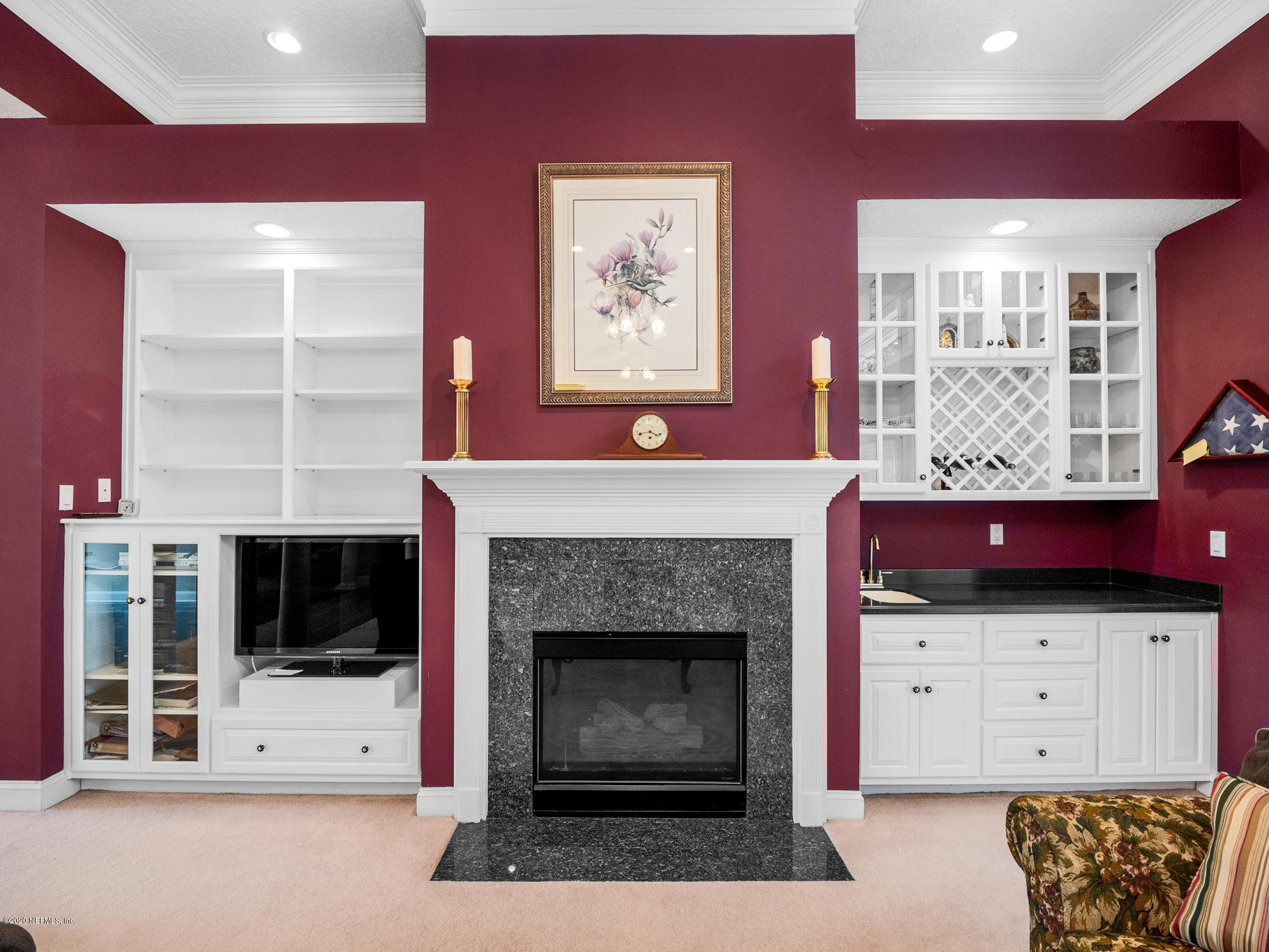 8224 Woodgrove Road Jacksonville, FL 32256 - Photo 10 of 43 Fireplace & Wet Bar-10