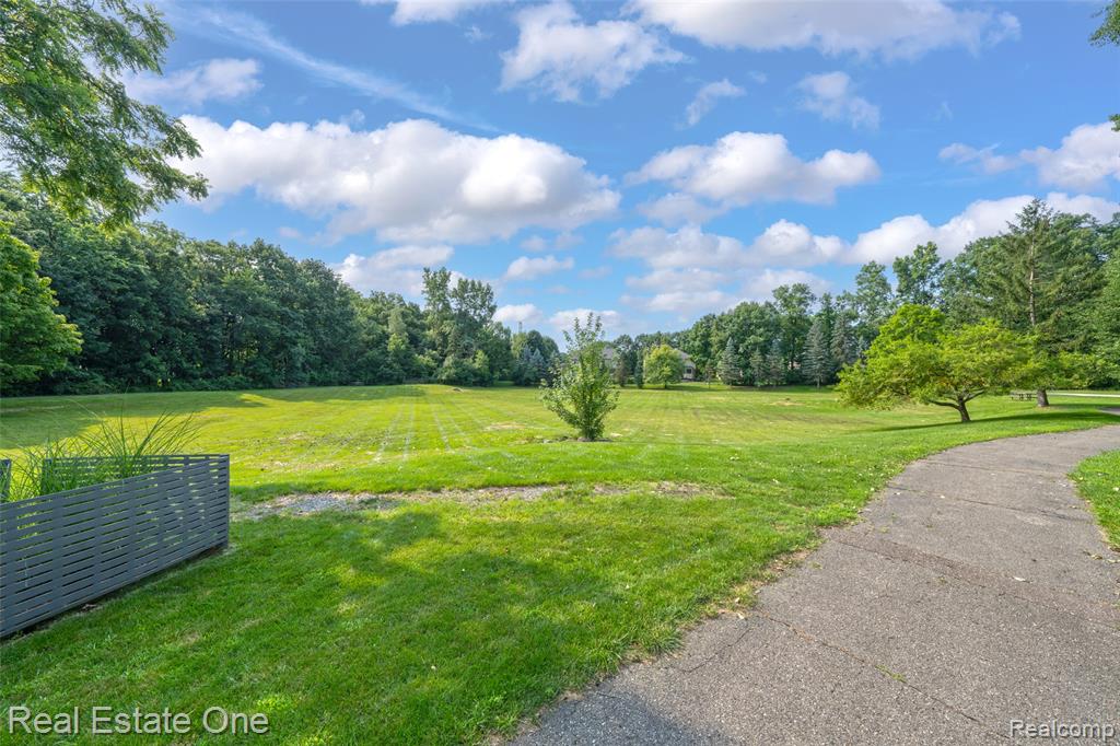 1271 Arms Court Rochester Hills, MI 48307 - Photo 54 of 71