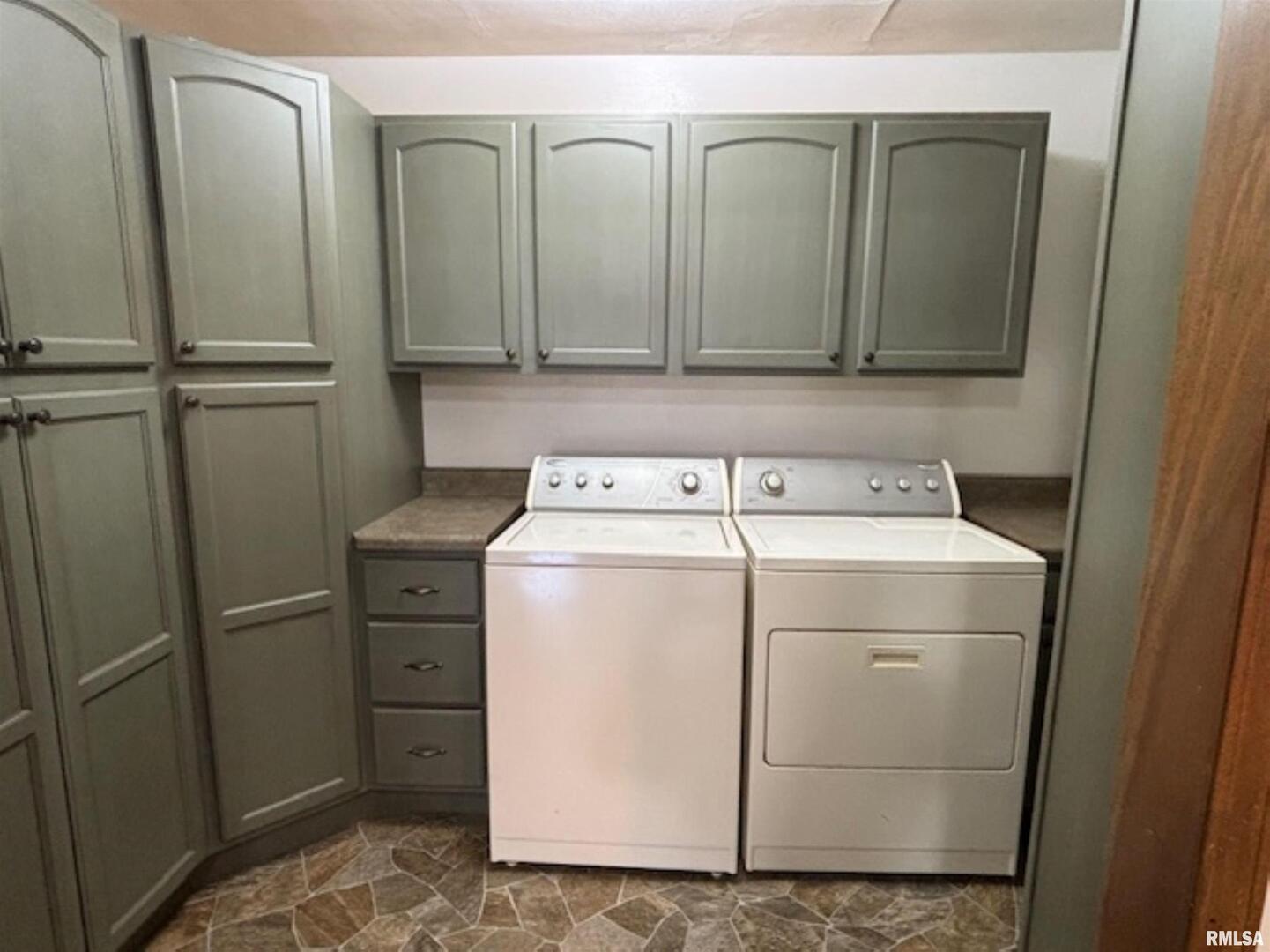 2633 South Broadway Salem, IL 62881 - Photo 15 of 26