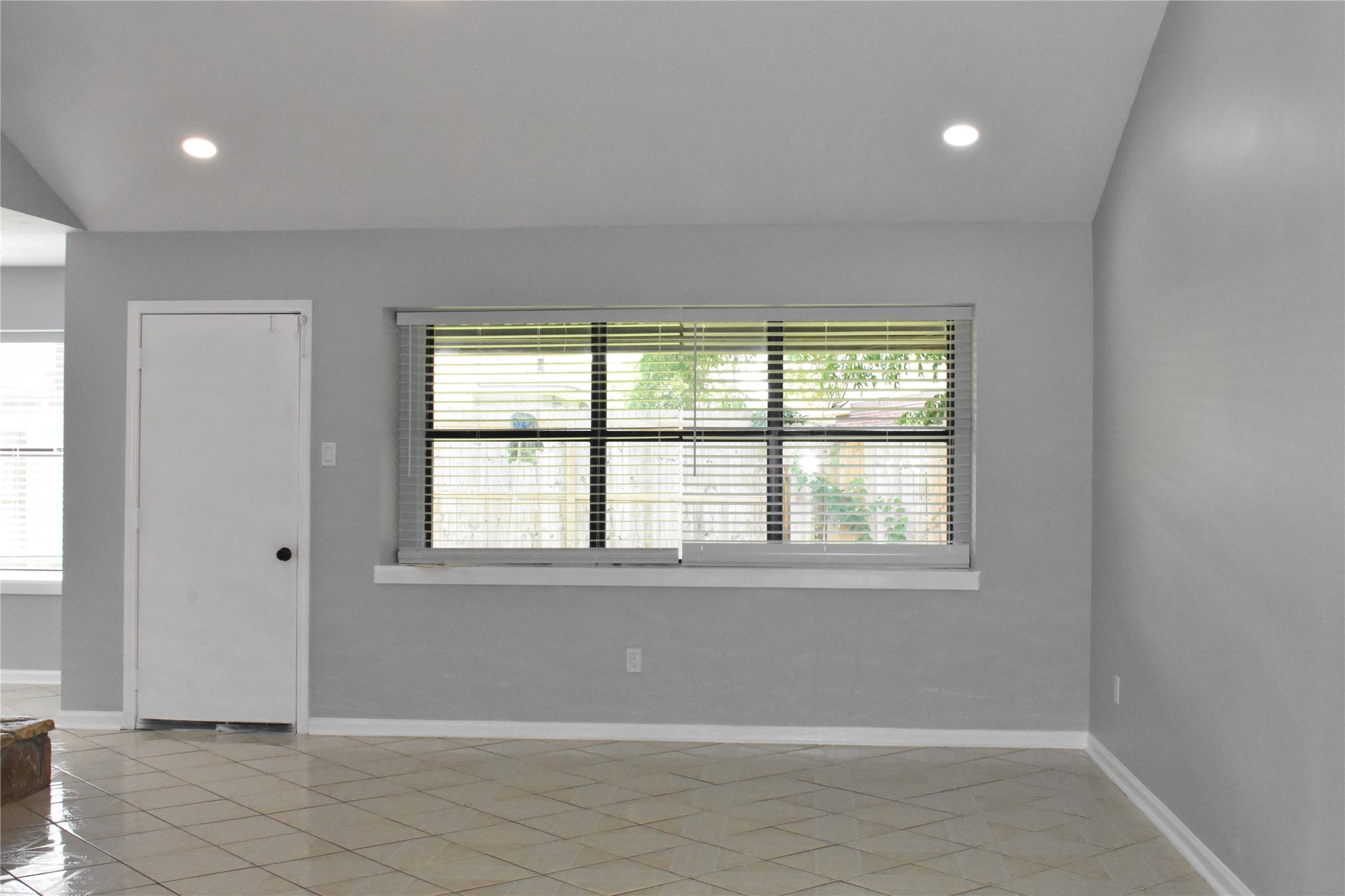 1347 Somercotes Lane Channelview, TX 77530 - Photo 4 of 30 a view of an empty room with a window