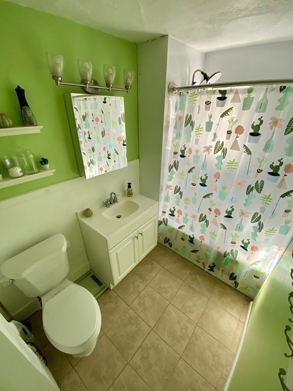 24 Riley Avenue Weymouth, MA 02189 - Photo 17 of 33 Gallery Image 17