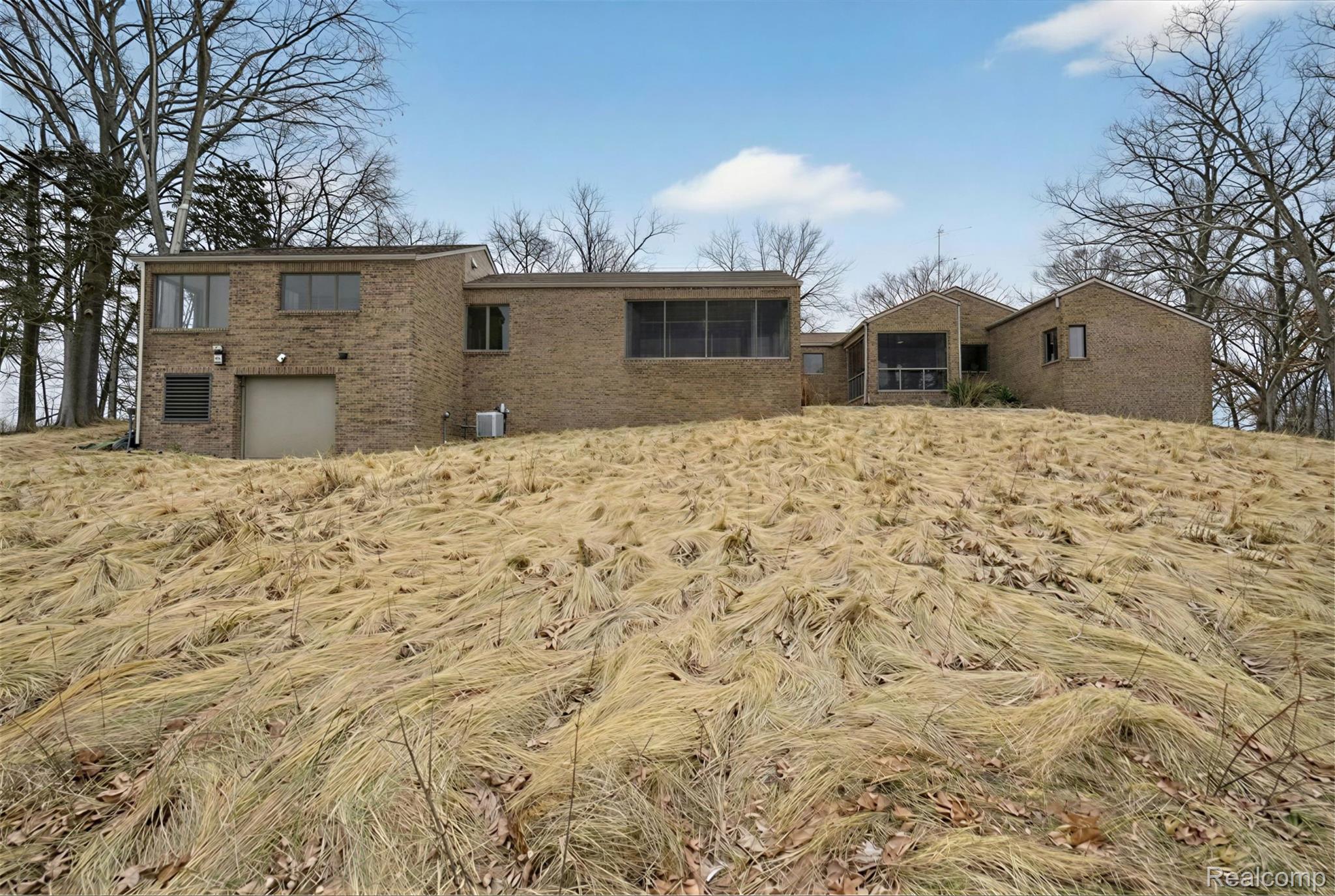 2551 Patterson Lk Road Pinckney, MI 48169 - Photo 13 of 95 Exterior