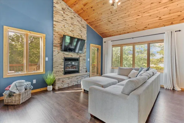 $639,900 | 11423 Fawn Lake Road, Breezy Point, MN 56472