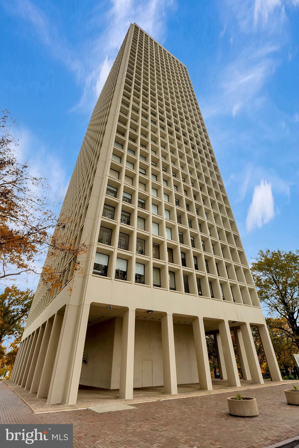 200 Locust Street, Unit 25H Philadelphia, PA 19106 - Photo 2 of 30 North Tower