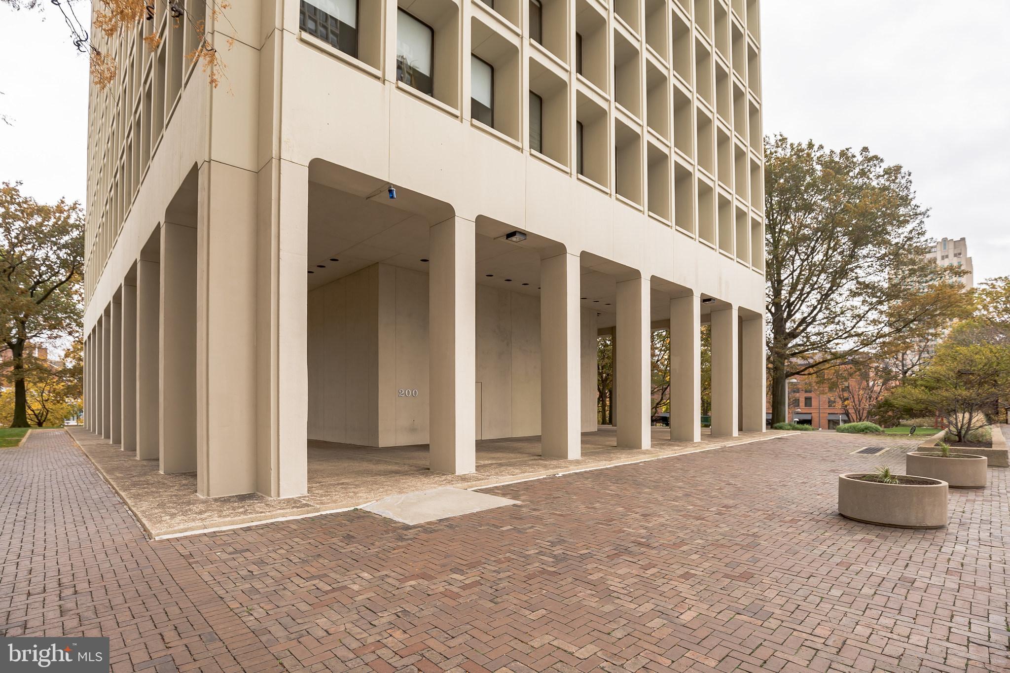 200 Locust Street, Unit 25H Philadelphia, PA 19106 - Photo 28 of 30