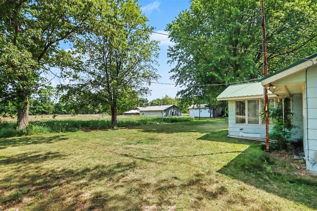 17650 Heimbach Road Three Rivers, MI 49093 - Photo 6 of 41