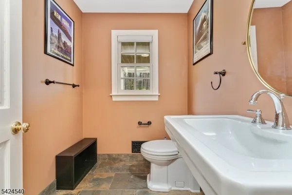 $889,000 | 64 Lindbergh Road, Ringoes, NJ 08551