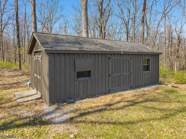 $889,000 | 64 Lindbergh Road, Ringoes, NJ 08551