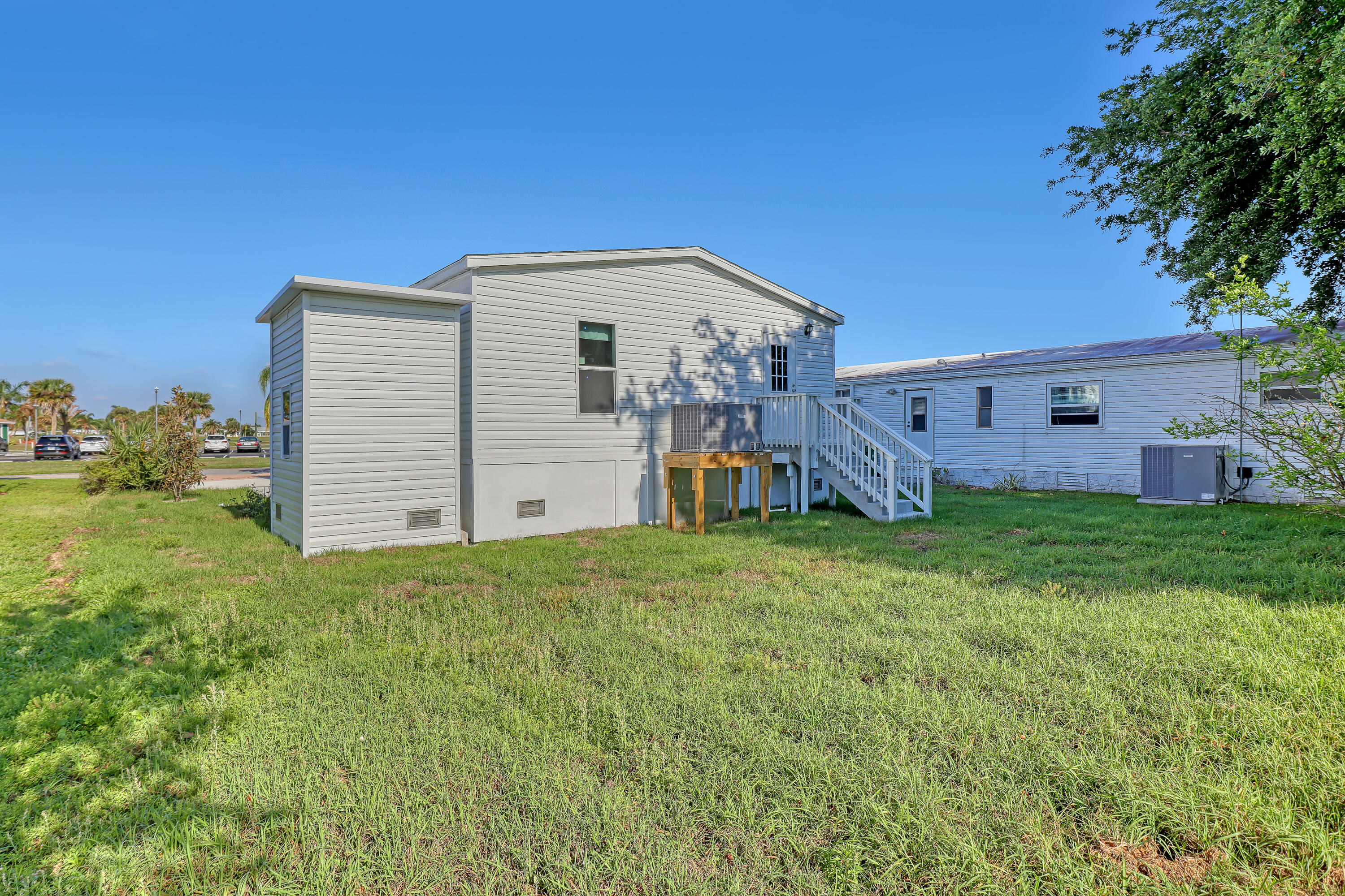 1479 Barefoot Circle Sebastian, FL 32976 - Photo 11 of 31 1479 Barefoot (27)