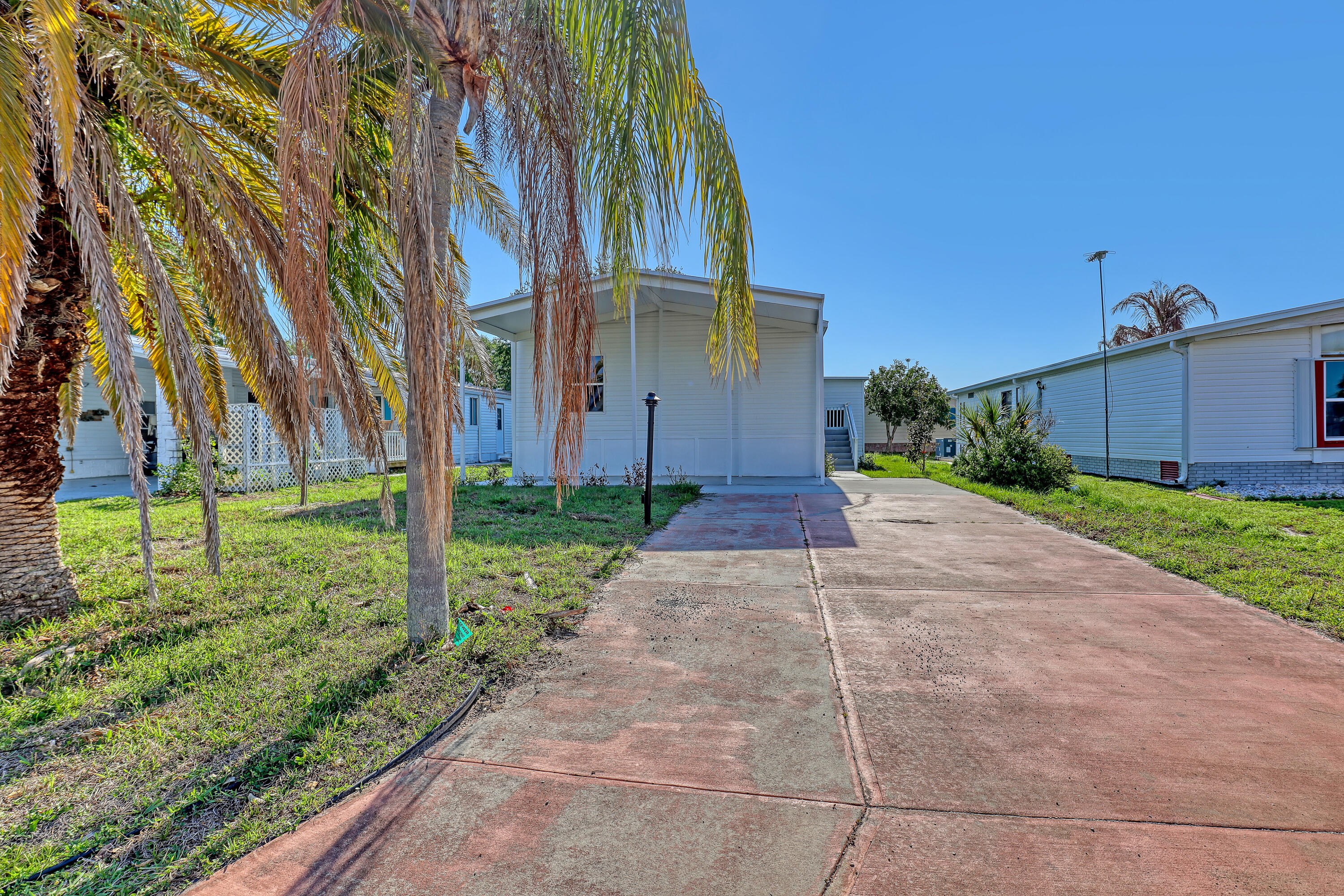 1479 Barefoot Circle Sebastian, FL 32976 - Photo 5 of 31 1479 Barefoot (3)