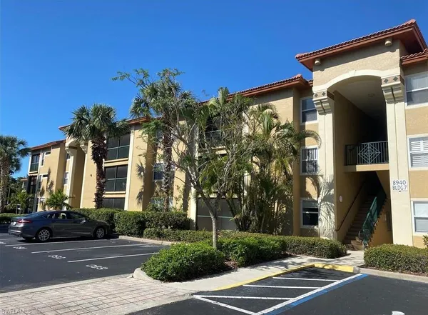$1,750 | 8930 Colonnades Court East, Unit 627, Bonita Springs, FL 34135