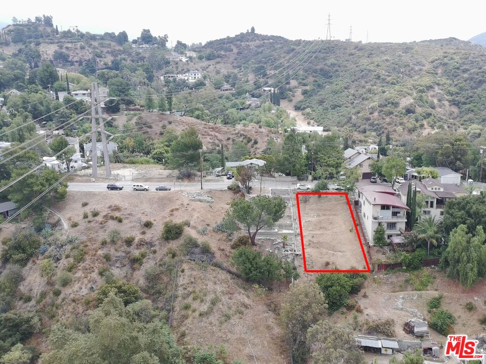9467 Reverie Road Tujunga, CA 91042 - Photo 3 of 23