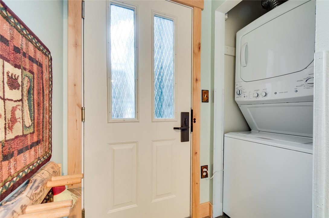 600 4 O Clock Road, Unit 12 Breckenridge, CO 80424 - Photo 12 of 25 Good size washer and drier in the unit.