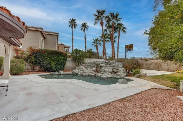 $4,500 | 2500 Hacker Drive, Henderson, NV 89074