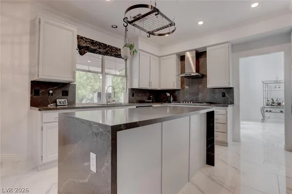 $4,500 | 2500 Hacker Drive, Henderson, NV 89074