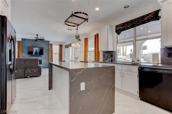 $4,500 | 2500 Hacker Drive, Henderson, NV 89074