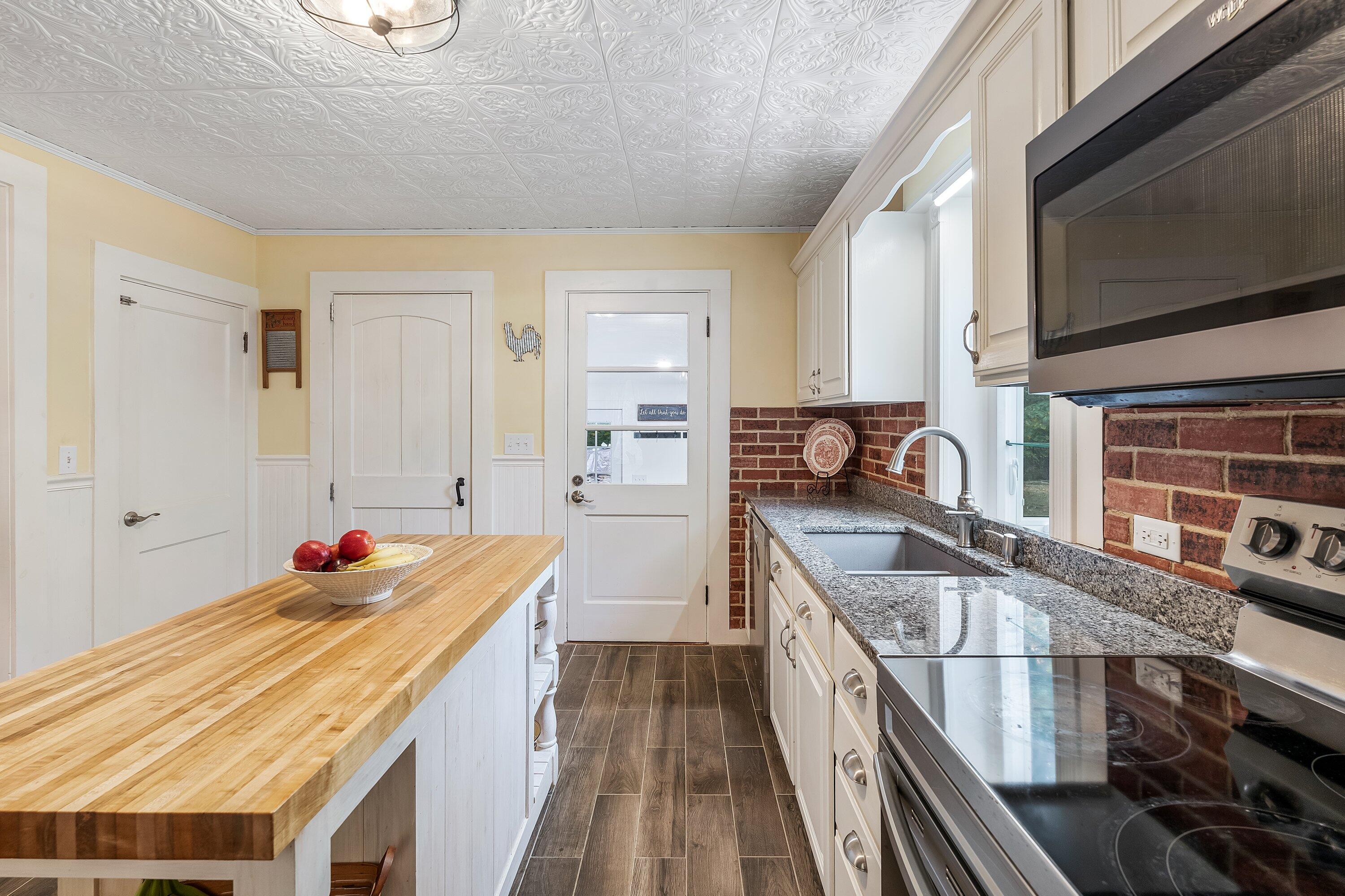 459 Durham Road Brunswick, ME 04011 - Photo 8 of 87 11-custom-459-durham-rd