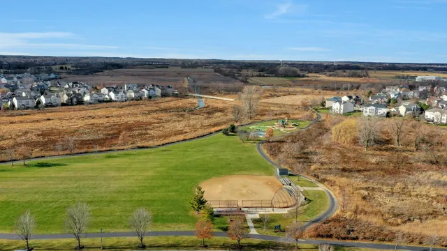 $537,500 | 3121 Drury Lane, Carpentersville, IL 60110