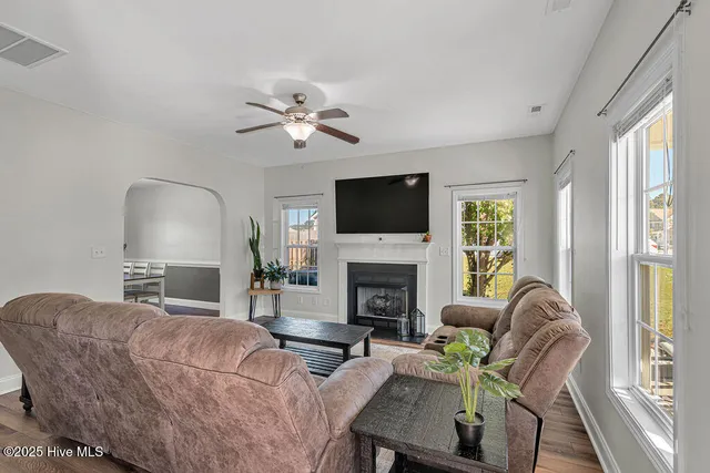 $2,000 | 218 Maidstone Drive, Richlands, NC 28574