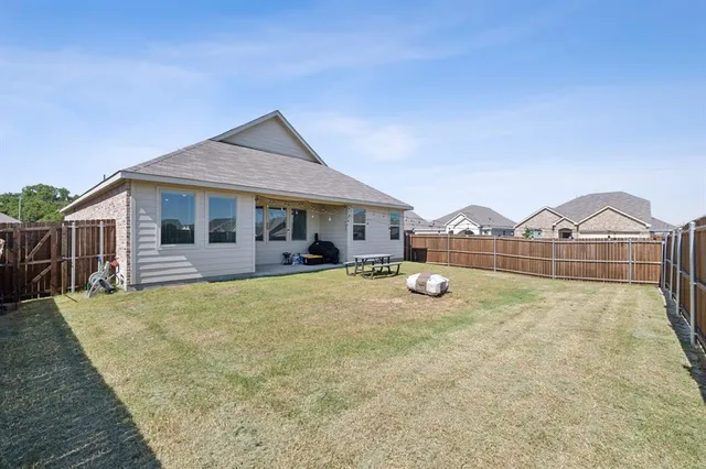 a house view with a sitting space and sitting area
