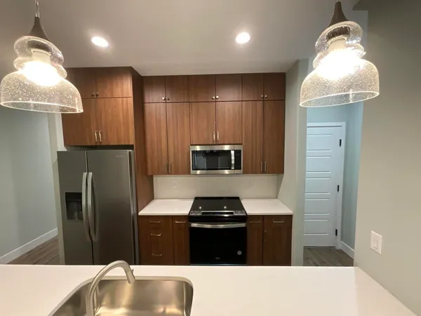 $2,195 | 820 Paddleboard Court, Melbourne, FL 32935