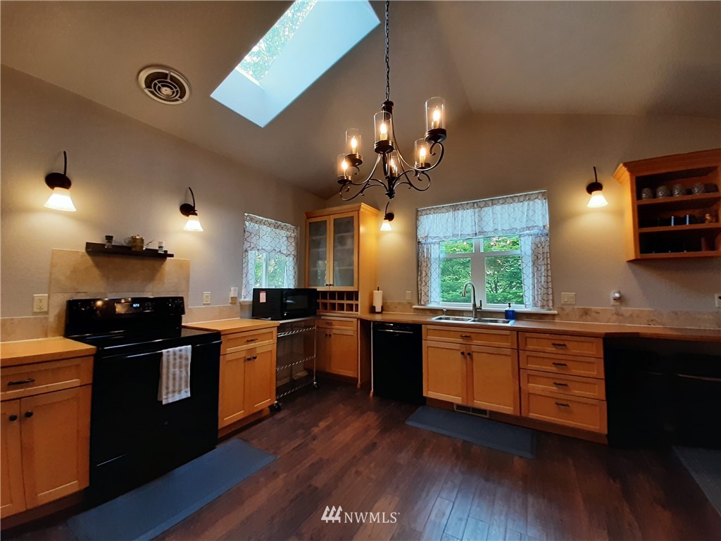 800 East Soderberg Road Allyn, WA 98524 - Photo 26 of 40 Gallery Image 26