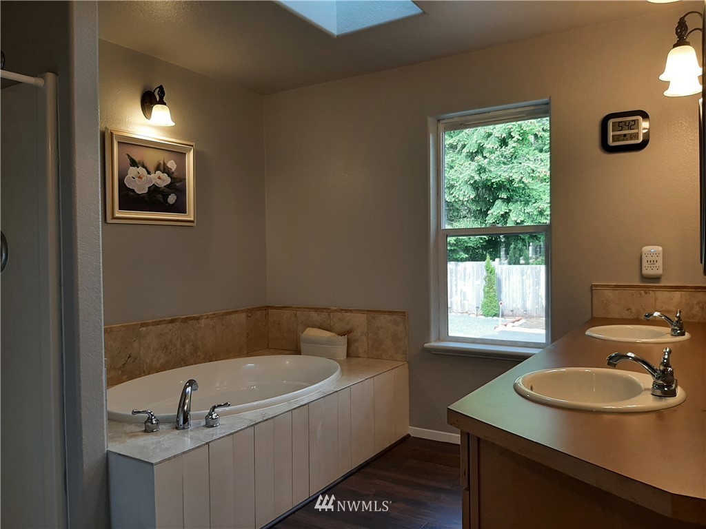 800 East Soderberg Road Allyn, WA 98524 - Photo 29 of 40 Gallery Image 29