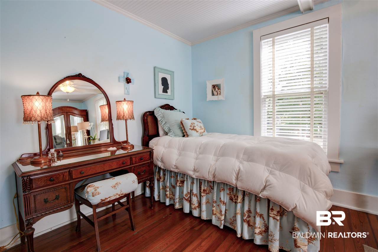 55 North Summit Street Fairhope, AL 36532 - Photo 21 of 40