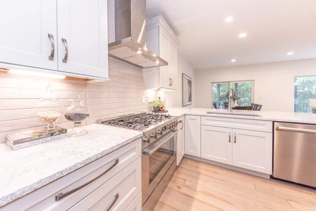 $764,900 | 7034 Black Cherry Lane, Saline, MI 48176