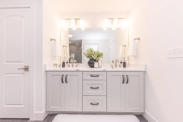 $764,900 | 7034 Black Cherry Lane, Saline, MI 48176