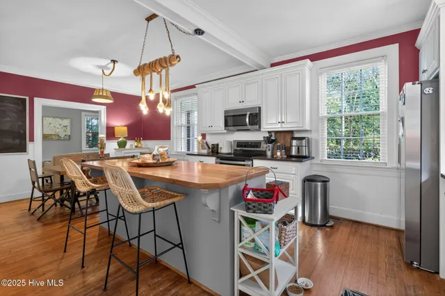 $274,000 | 1305 Kenan Street Northwest, Wilson, NC 27893