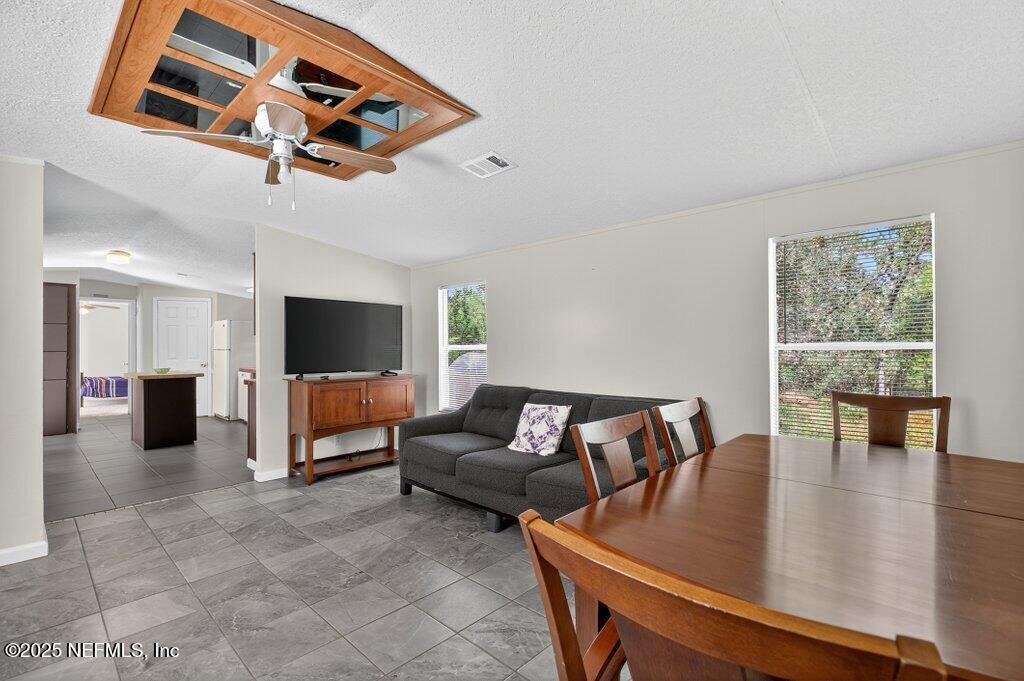 6204 Kent Avenue Keystone Heights, FL 32656 - Photo 2 of 50 021-6204KentAvenue-KeystoneHeights-FL-32