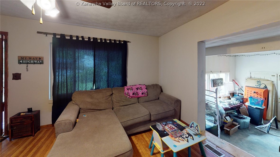 5492 Elk River Road North Elkview, WV 25071 - Photo 29 of 39 Gallery Image 29
