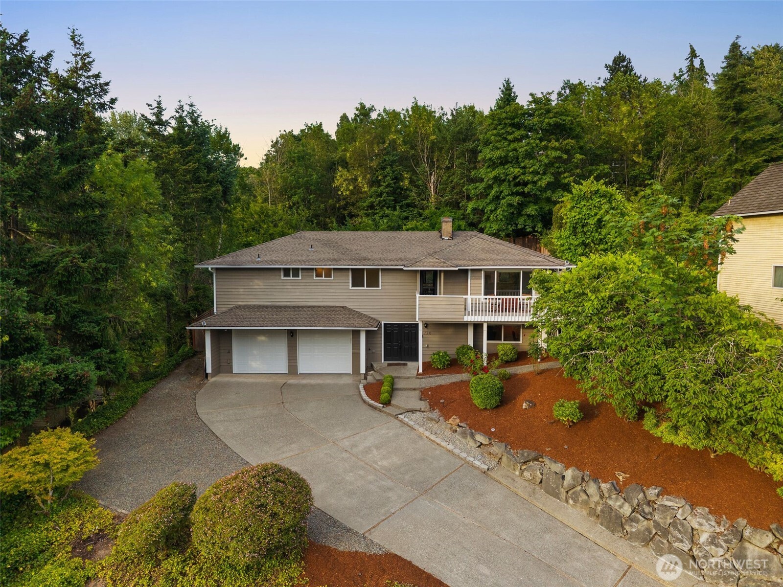 2720 Mill Avenue South Renton, WA 98055 - Photo 2 of 30 Gallery Image 2
