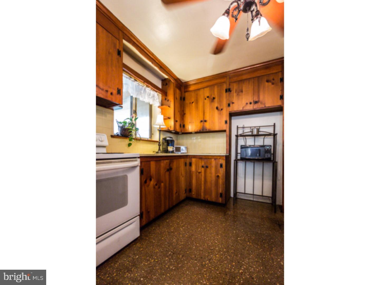 625 Hollow Road Phoenixville, PA 19460 - Photo 9 of 25 Gallery Image 9