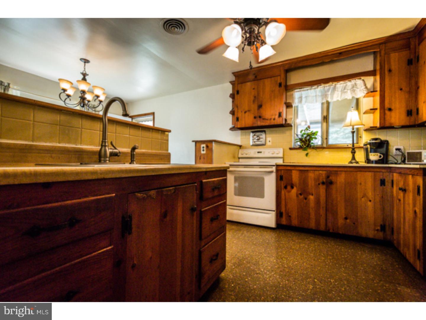 625 Hollow Road Phoenixville, PA 19460 - Photo 10 of 25 Gallery Image 10