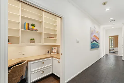 $800,000 | 7416 Kelving Street, Houston, TX 77030